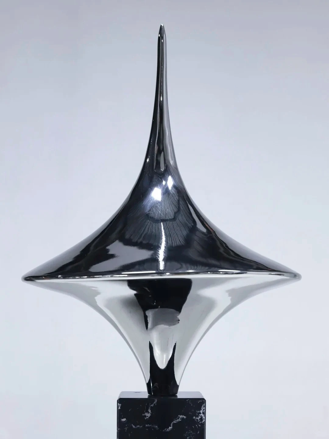 Abstract metal forms