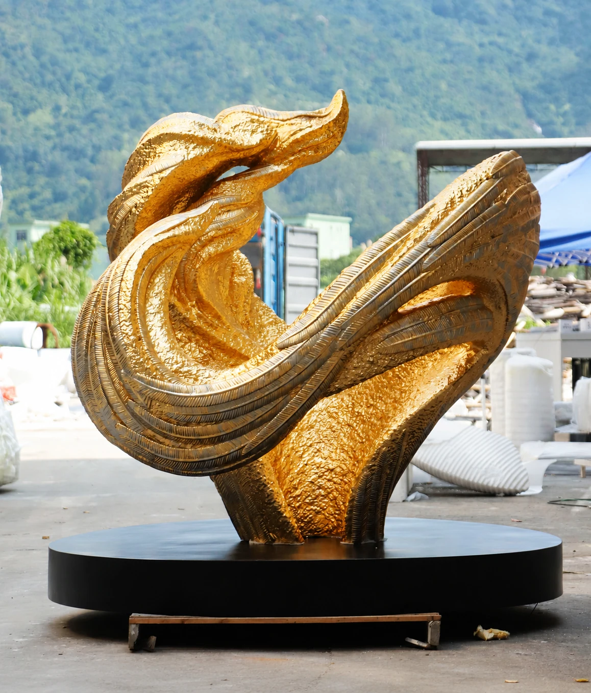 FRP sculpture / WY-250806-LM01