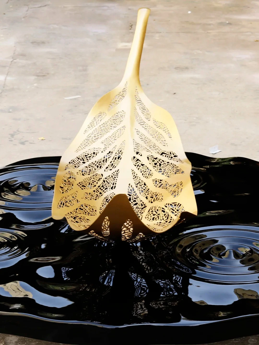 Perforated leaf forms