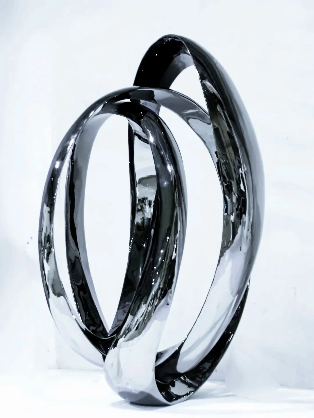 Abstract metal forms