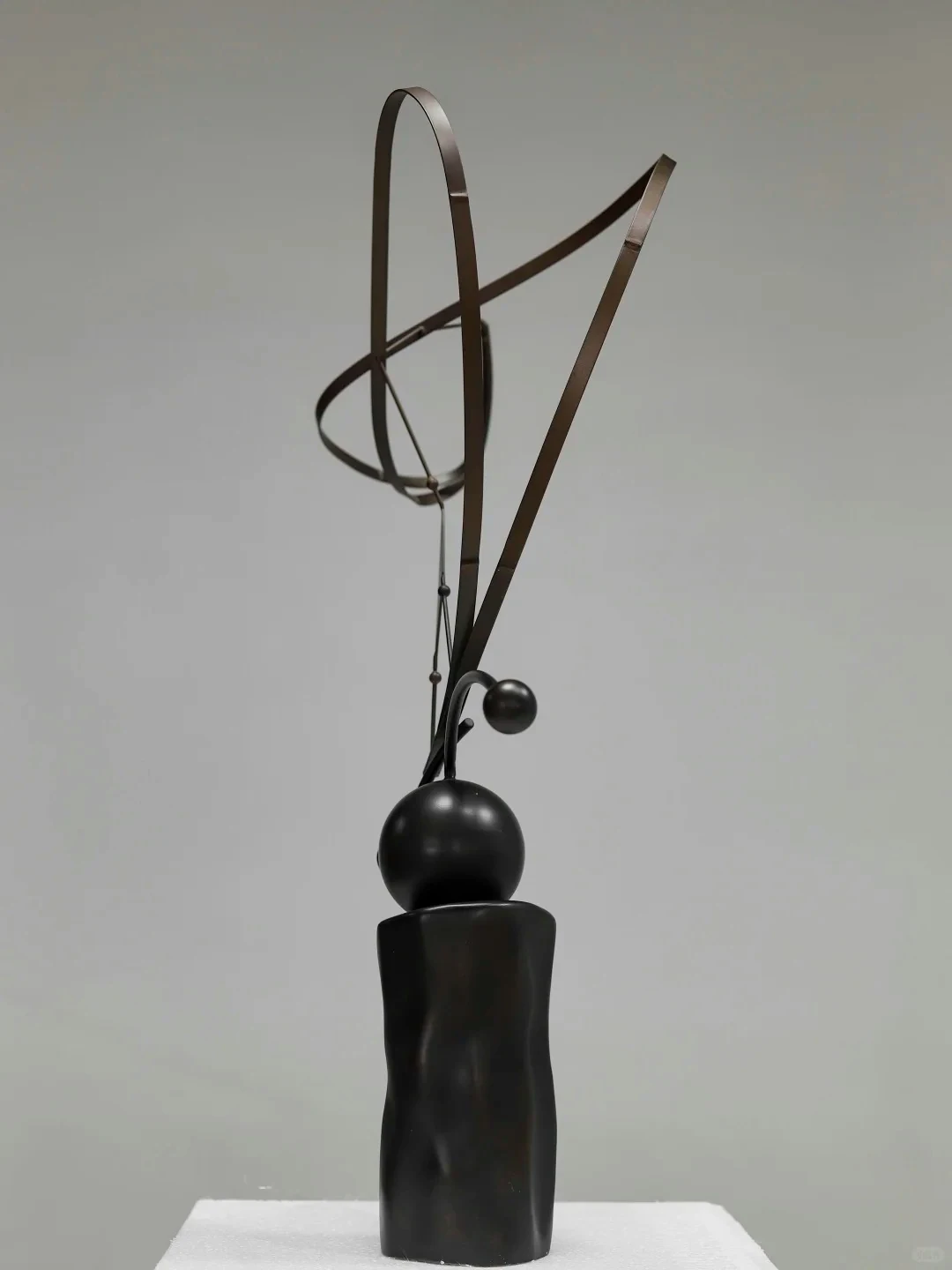 Abstract metal forms
