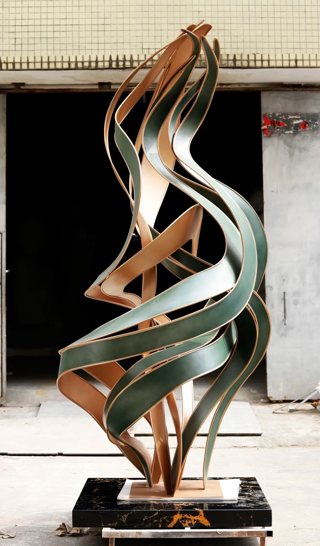 Fluid curves