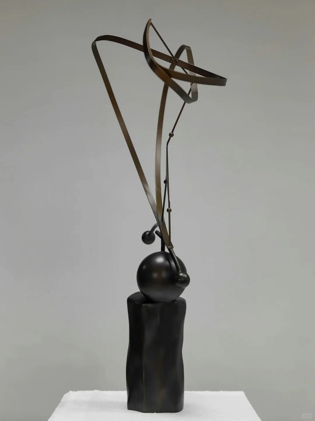 Abstract metal forms