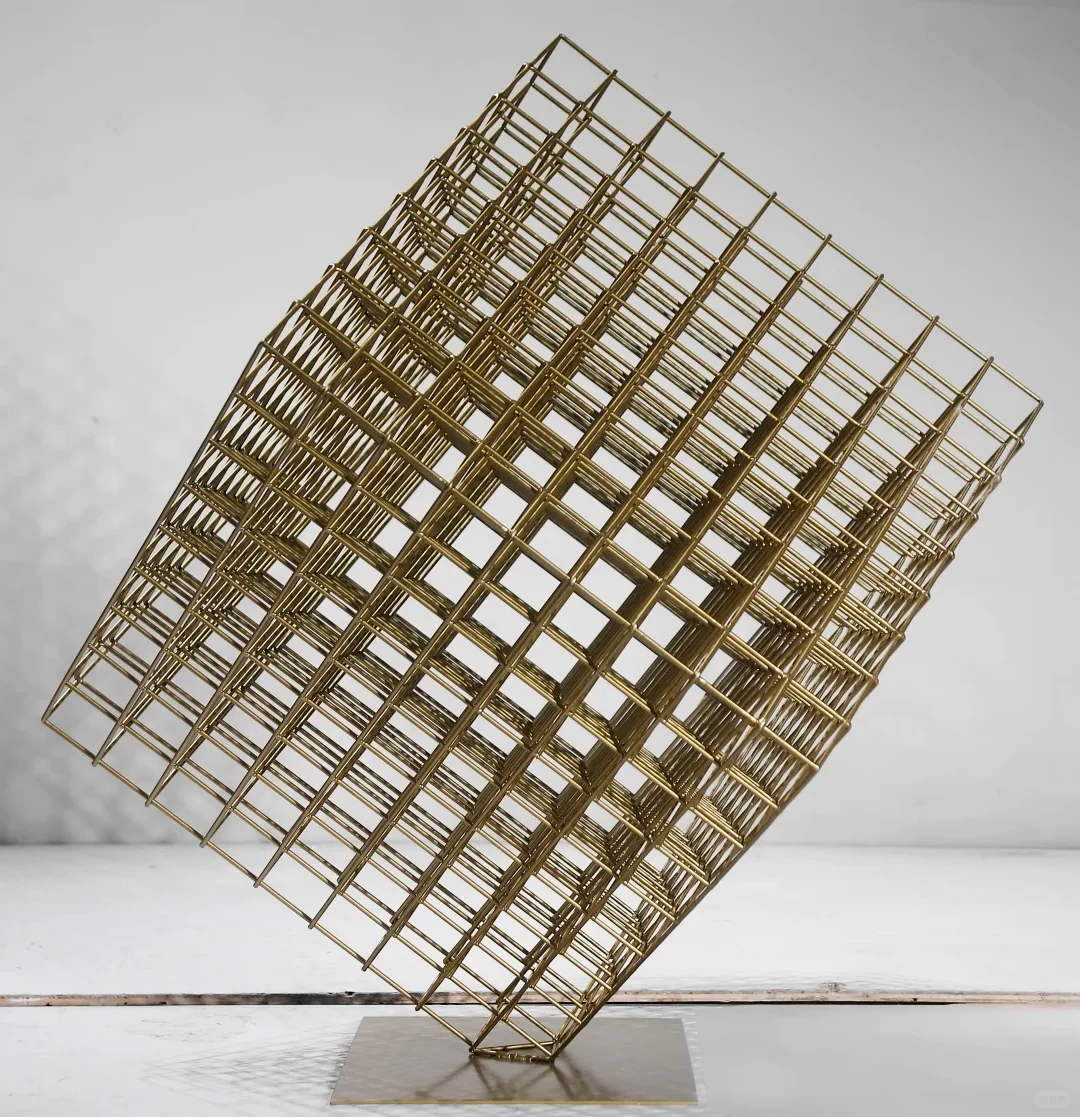 Grid cubes