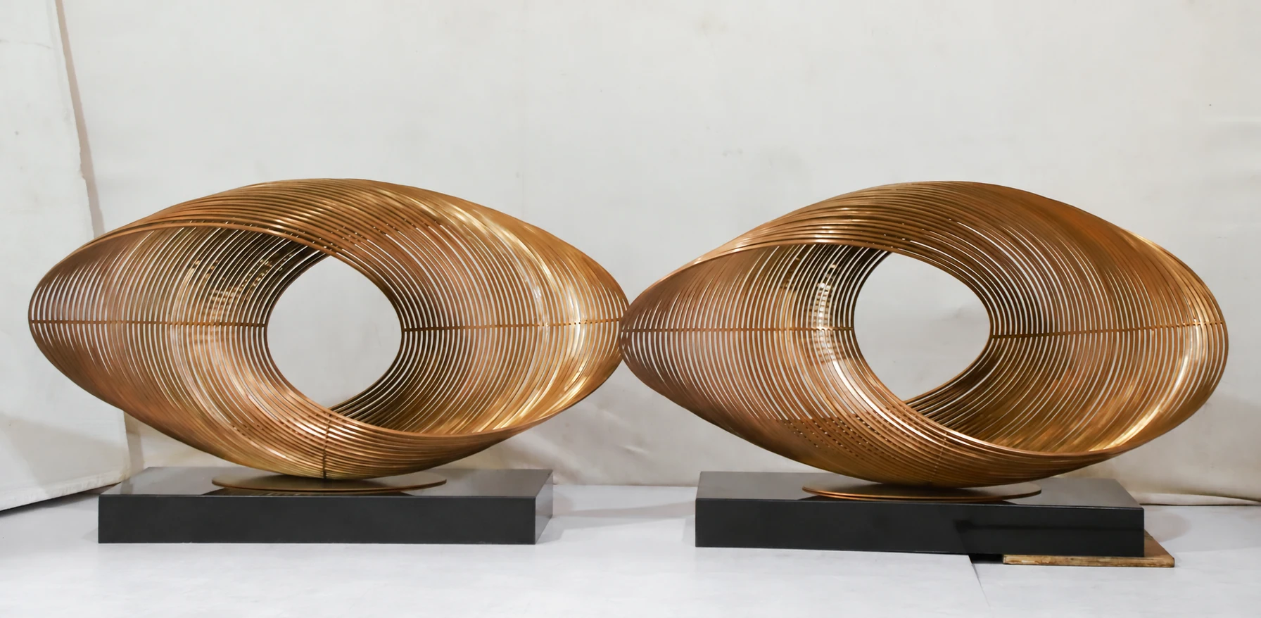 Metal sculpture / WY-240812-YY-007